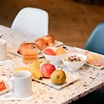Ibis Gare Du Nord Chateau Landon 10eme Отель