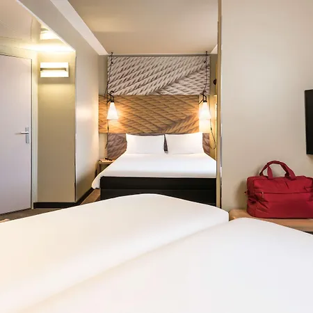Ibis Gare Du Nord Chateau Landon 10eme 3* París