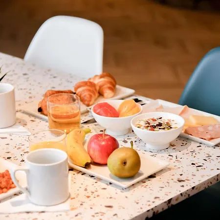 Ibis Gare Du Nord Château Landon 10ème Hotel