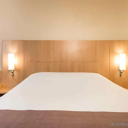 Ibis Gare Du Nord Chateau Landon 10eme Hotel París