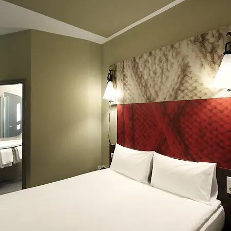 Ibis Gare Du Nord Chateau Landon 10eme París