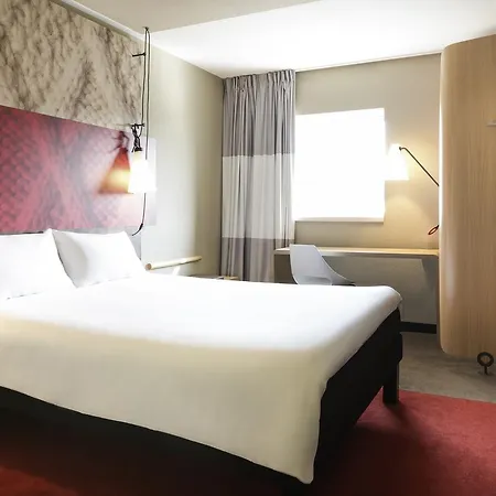 Ibis Gare Du Nord Chateau Landon 10eme 3* París