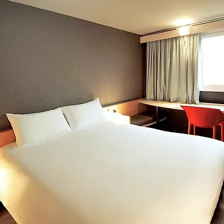 Hotel Ibis Gare Du Nord Chateau Landon 10eme 3*